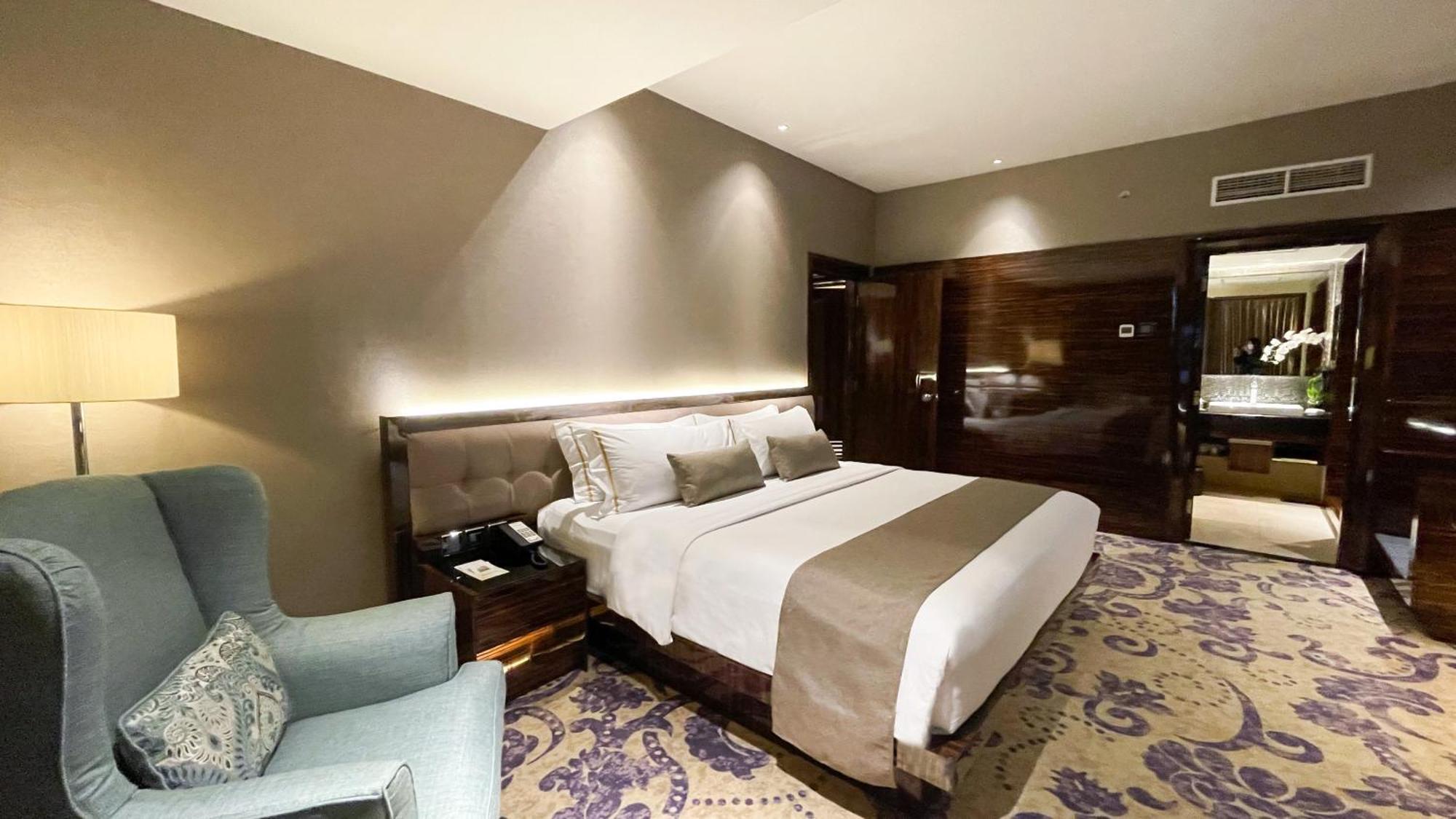 The Arista Hotel Palembang Exterior photo